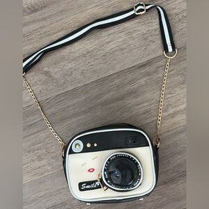 Unique Camera-Shaped Crossbody Bag
